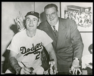Lot of 22 Photographs With Many HOFers
