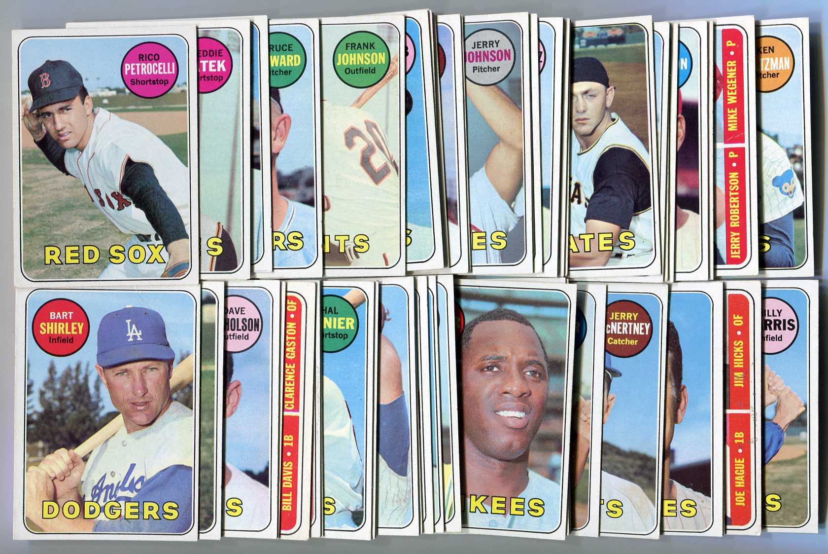 Lot Detail - 1969 Topps Lot of 100+ Different EX+/-