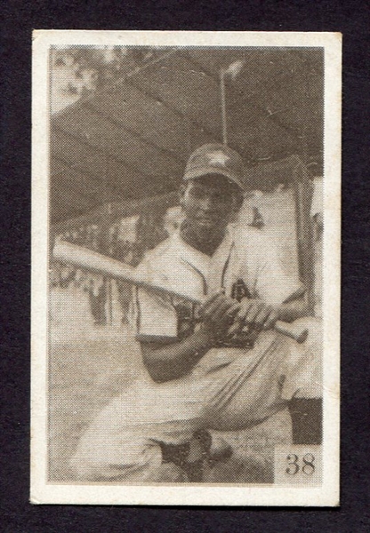 1943 Venezuelan Cigarrera Bigott #38 Pedro Gonzalez EX+