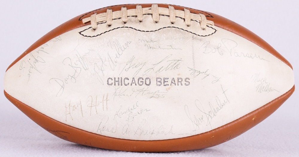 Lot Detail - 1976 Chicago Bears Team Signed Football w/Walter Payton & 43  Others