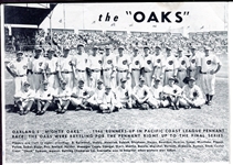 1947 East-West Shrine Bowl Program w/Oakland Oaks BB Team